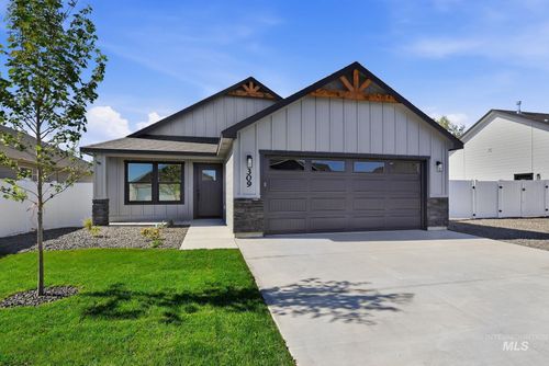 309 N 11th St, Parma, ID, 83660-1037 | Card Image