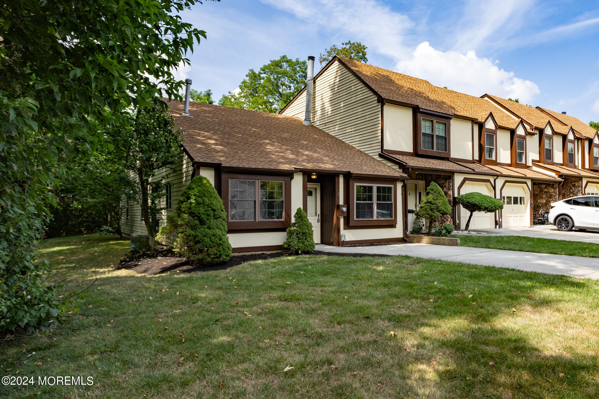 Lisa Ct, Matawan, NJ 07747 #1