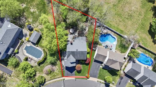 7 Dayna Ct, Howell, NJ, 07731-8910 | Card Image