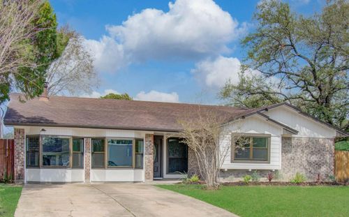 9314 Autauga St, Houston, TX, 77080-1402 | Card Image