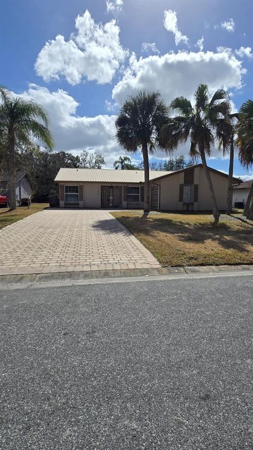 708 Duffer Ln, KISSIMMEE, FL, 34759-4114 | Card Image