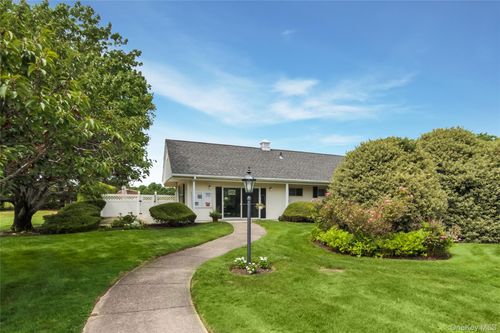 apt-7e-2555 Youngs Ave, Southold, NY, 11971-1629 | Card Image