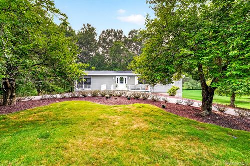 105 Robinhood Ln, New City, NY, 10956-6620 | Card Image