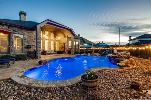 7955 Valley Crst, Fair Oaks Ranch, TX, 78015-4160 | Card Image