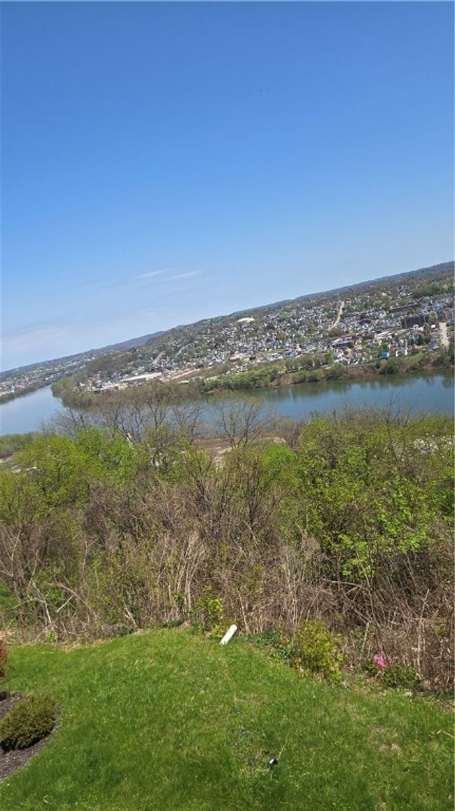 198 Cambria Hill Dr, Townhouse with 2 bedrooms, 2 bathrooms and 2 parking in Tarentum PA | Image 21