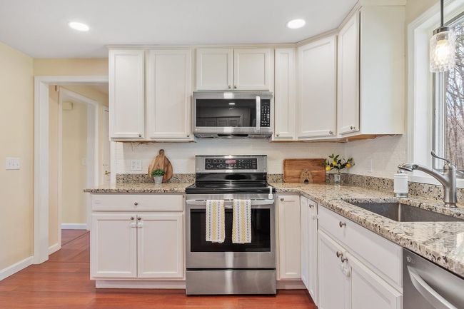 13 Brier Ln, House other with 3 bedrooms, 3 bathrooms and null parking in Derry NH | Image 10