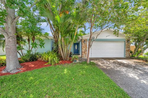 7346 118th Ter, LARGO, FL, 33773-3246 | Card Image