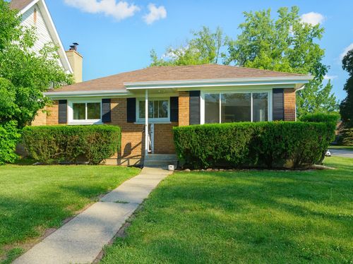 837 Wilcox St, Mundelein, IL, 60060-2515 | Card Image