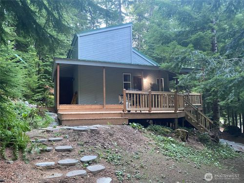 16726 Mountain Side Dr E, Enumclaw, WA, 98022-8096 | Card Image