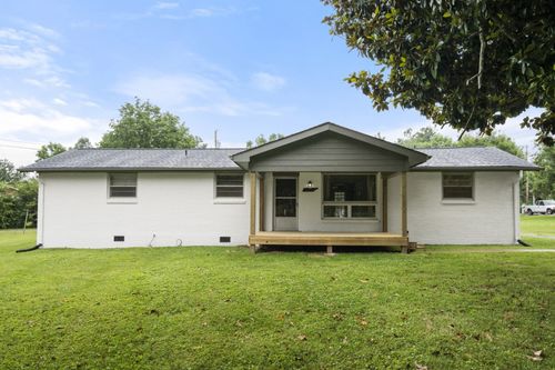 1156 Chestnut Dr, Burns, TN, 37029-6058 | Card Image