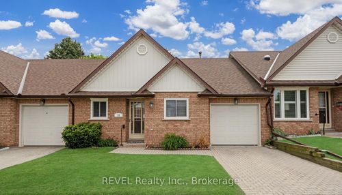 20-10 Wentworth Dr, Grimsby, ON, L3M5G3 | Card Image