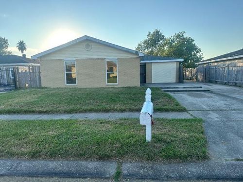 1740 Burnley Dr, Marrero, LA, 70072-4522 | Card Image