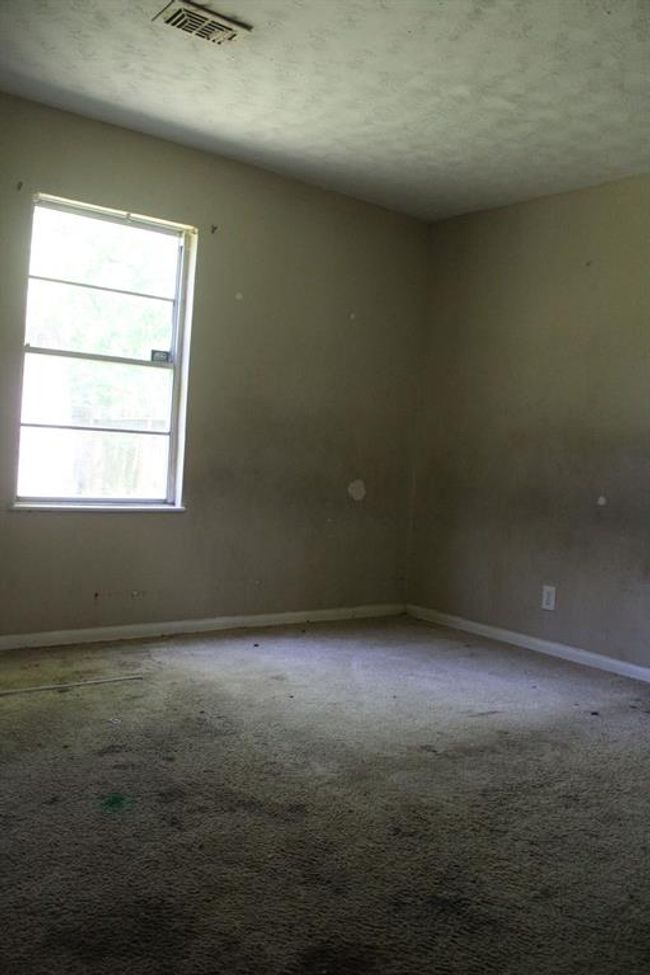 4813 Angleton St, House other with 3 bedrooms, 1 bathrooms and 3 parking in Houston TX | Image 8