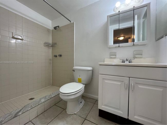APT-407 - 3600 Nw 21 St St, Condo with 2 bedrooms, 2 bathrooms and null parking in Lauderdale Lakes FL | Image 12