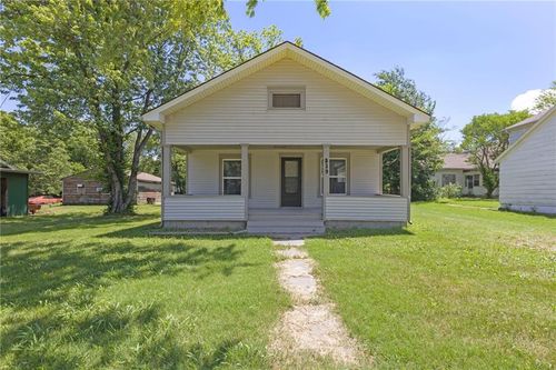 839 S Oak St, Ottawa, KS, 66067-2940 | Card Image