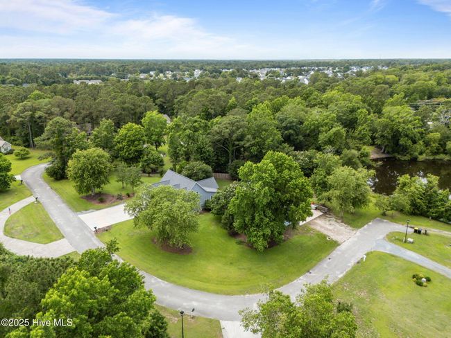 111 Fieldcrest Dr, House other with 4 bedrooms, 3 bathrooms and 4 parking in Hampstead NC | Image 66