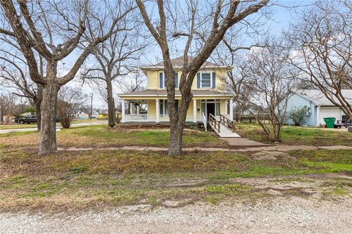 818 E Mclennan Avenue, Mart, TX, 76664 | Card Image