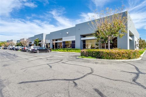 339 N Berry St, Brea, CA, 92821-3140 | Card Image