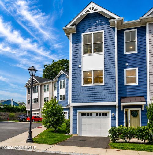 7 Raritan Cv, Keyport, NJ, 07735-2300 | Card Image