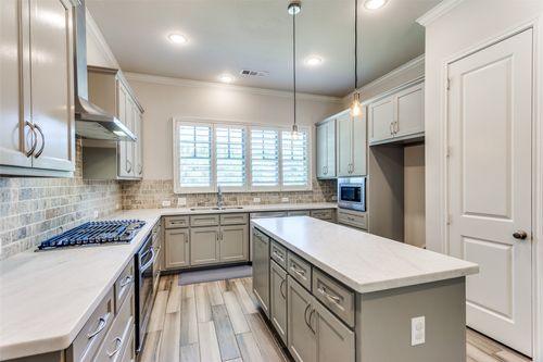 520 Sheer Bliss Ln, Fort Worth, TX, 76114-1255 | Card Image