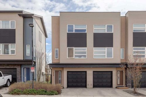 208 Covecreek Cir Ne, Calgary, AB, T3K0W6 | Card Image