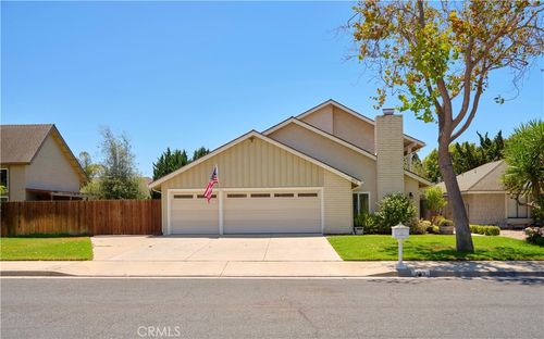 402 Espalier Dr, Santa Maria, CA, 93455-1637 | Card Image