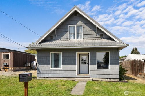 205 Yakima Ave, Cle Elum, WA, 98922-1333 | Card Image