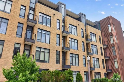 407-4101 Laclede Ave, Saint Louis, MO, 63108-3049 | Card Image