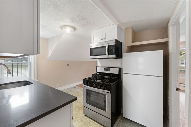 49 Seamans St, Home with 4 bedrooms, 2 bathrooms and 3 parking in Providence RI | Image 18