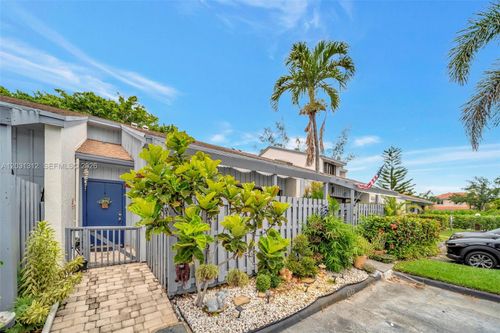 1638 N 15th Ter, Hollywood, FL, 33020-3268 | Card Image