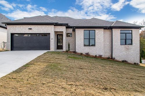 201 Kanis Ridge Dr, Little Rock, AR, 72223-4966 | Card Image