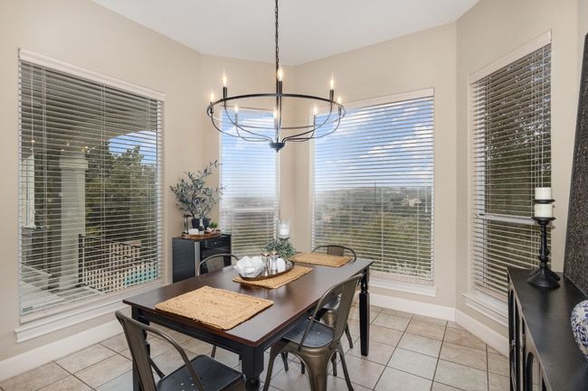 5019 Mcintyre Cir, House other with 3 bedrooms, 3 bathrooms and 3 parking in Austin TX | Image 12