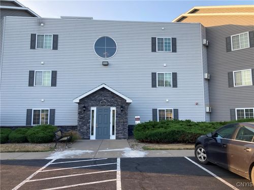 1410 Landrush Way, Baldwinsville, NY, 13027-6650 | Card Image