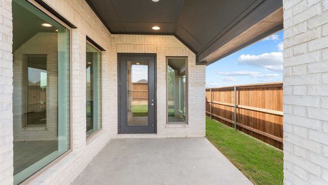 721 Running Iron Trl, House other with 4 bedrooms, 3 bathrooms and null parking in Mansfield TX | Image 11