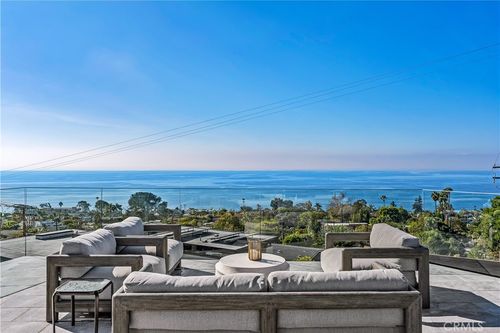 31502 Mar Vista Ave, Laguna Beach, CA, 92651-8320 | Card Image