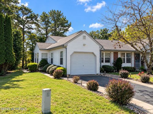 11 A Greenwood Ln, Whiting, NJ, 08759-2165 | Card Image