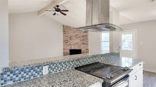 Breakfast - Kitchen - Living Room | Image 12