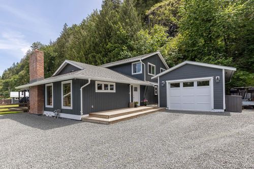 44550 Vedder Mountain Rd, Chilliwack, BC, V2R4C4 | Card Image