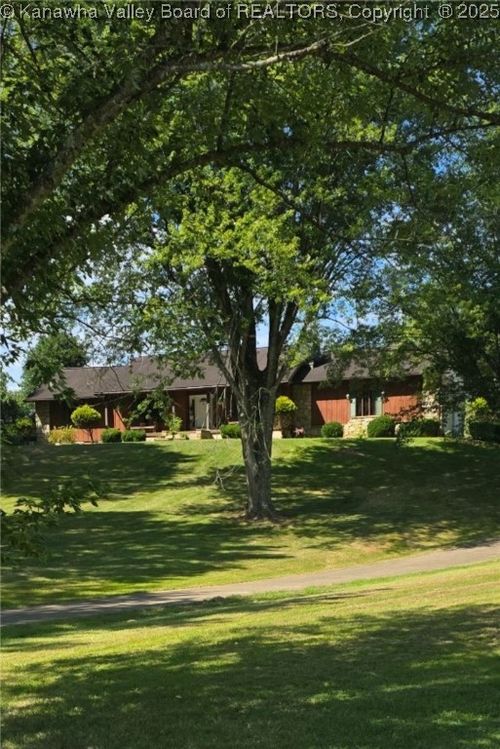3772 Fisher Ridge Rd, Kenna, WV, 25248-7174 | Card Image