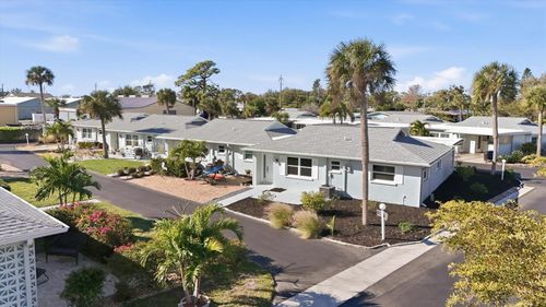 49-1023 Beach Manor Cir, Venice, FL, 34285-3926 | Card Image