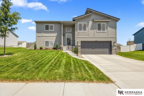 14905 S 18th St, Bellevue, NE, 68123-6882 | Card Image