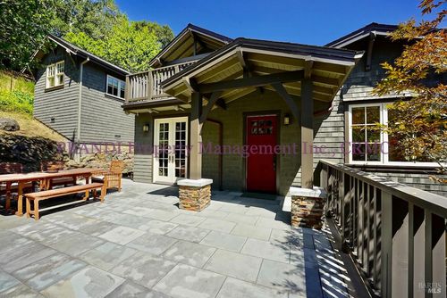 422 Live Oak Dr, Mill Valley, CA, 94941-3917 | Card Image