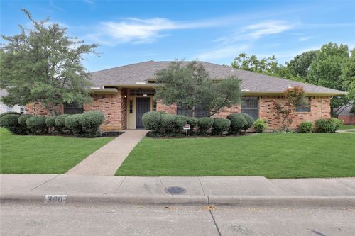 300 Dogwood Trl, Mckinney, TX, 75072-3702 | Card Image
