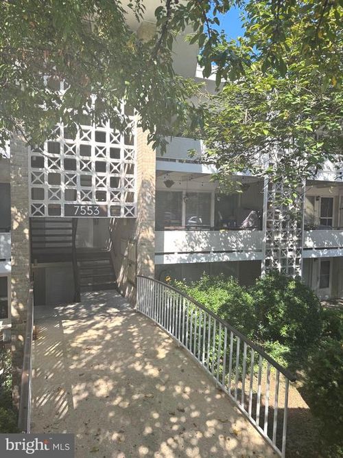 d-7553 Spring Lake Dr, BETHESDA, MD, 20817-6547 | Card Image