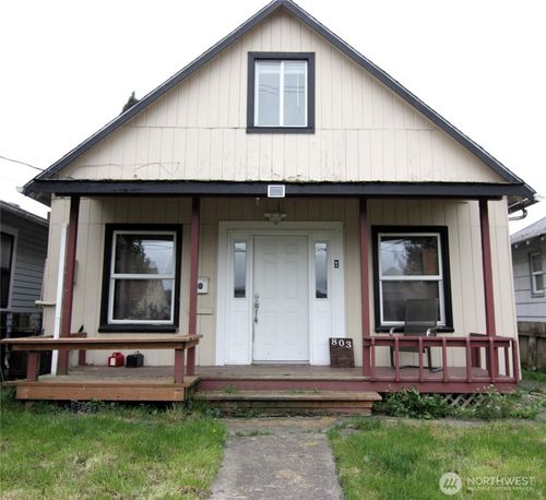 803 S 5th Ave, Kelso, WA, 98626-2519 | Card Image