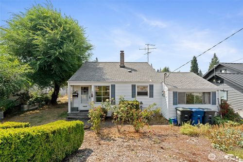 16639 35th Ave S, Seatac, WA, 98188-3140 | Card Image