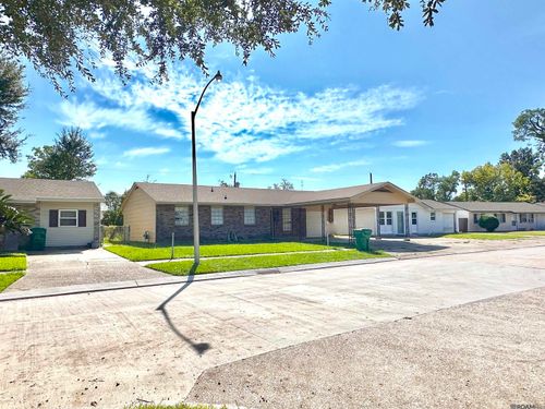324 Elmwood Dr, La Place, LA, 70068-3320 | Card Image