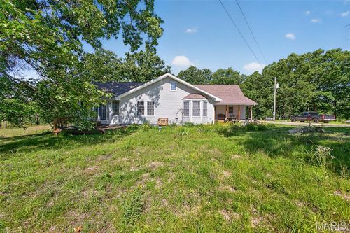 15161 Edison Rd, Lebanon, MO, 65536-8016 | Card Image