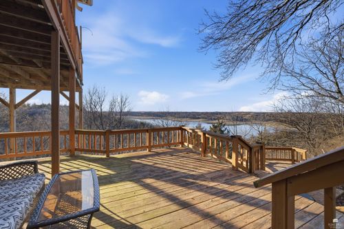 7023 Deer Run Dr, Manhattan, KS, 66503-9136 | Card Image