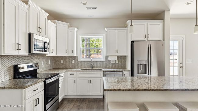 Stainless Appliances | Image 7